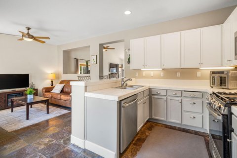1598 Amelia Way, Palm Springs, CA 92262 photo 14