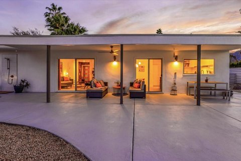 1538 E Verbena Drive, Palm Springs, CA 92262 photo 12