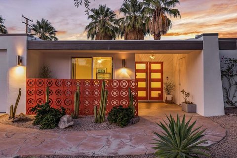1538 E Verbena Drive, Palm Springs, CA 92262 photo 7