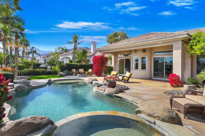 51686 VíA Sorrento, La Quinta, CA 92253