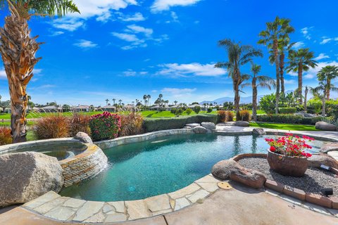51686 VíA Sorrento, La Quinta, CA 92253 photo 3