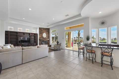 51686 VíA Sorrento, La Quinta, CA 92253 photo 9