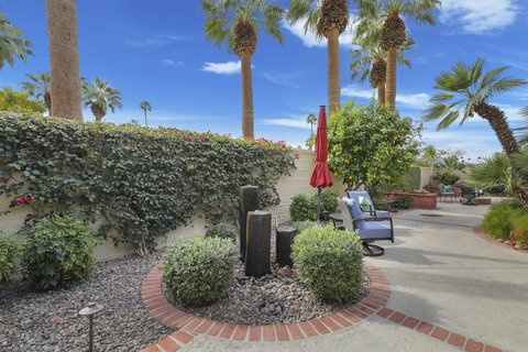 149 Blue River Drive, Palm Desert, CA 92211 photo 2