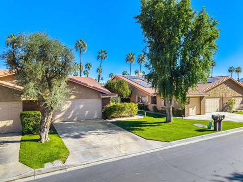 201 Camino Arroyo N, Palm Desert, CA 92260 photo 2