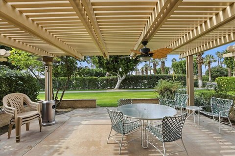 41521 Woodhaven Drive E, Palm Desert, CA 92211 photo 2