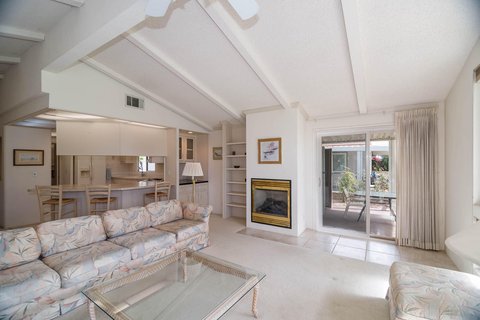 73450 Country Club Drive, 302, Palm Desert, CA 92260 photo 20