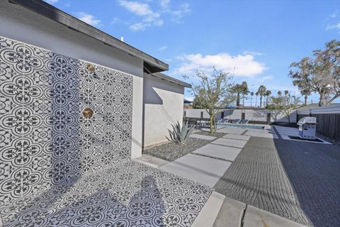 3991 E Calle San Raphael, Palm Springs, CA 92264 photo 4