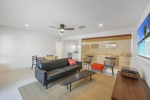 3991 E Calle San Raphael, Palm Springs, CA 92264 photo 7