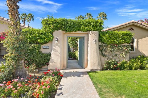 49105 Casa Del Rio, La Quinta, CA 92253 photo 4