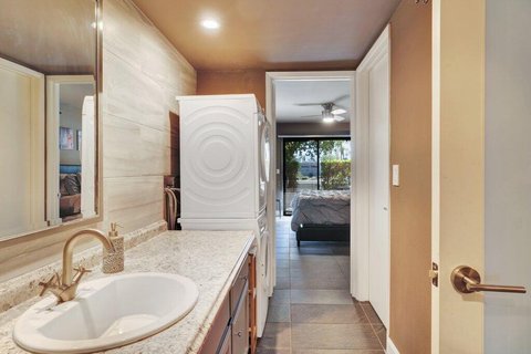 1050 E Ramon Road, 3, Palm Springs, CA 92264 photo 10