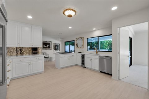 2027 S Toledo Avenue, Palm Springs, CA 92264 photo 17