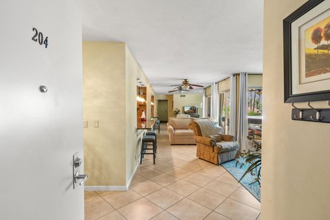 1490 S Camino Real 204, Palm Springs, CA 92264 photo 3
