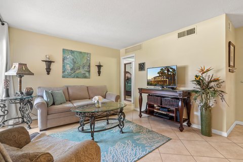 1490 S Camino Real 204, Palm Springs, CA 92264 photo 5