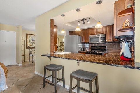 1490 S Camino Real 204, Palm Springs, CA 92264 photo 9