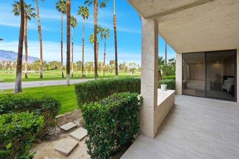 910 Island Drive, 114, Rancho Mirage, CA 92270 photo 8