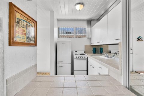 1111 E Palm Canyon Drive, 224, Palm Springs, CA 92264 photo 14