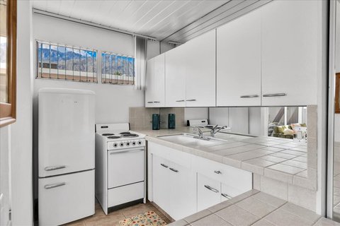 1111 E Palm Canyon Drive, 224, Palm Springs, CA 92264 photo 16