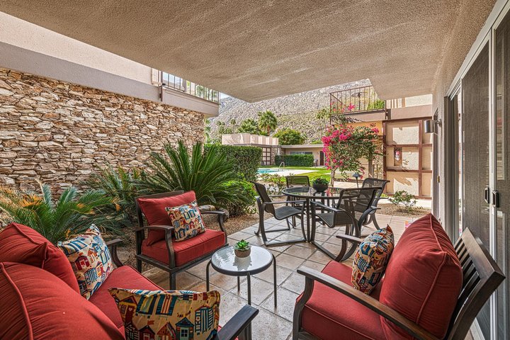 500 W Arenas Road, 4, Palm Springs, CA 92262