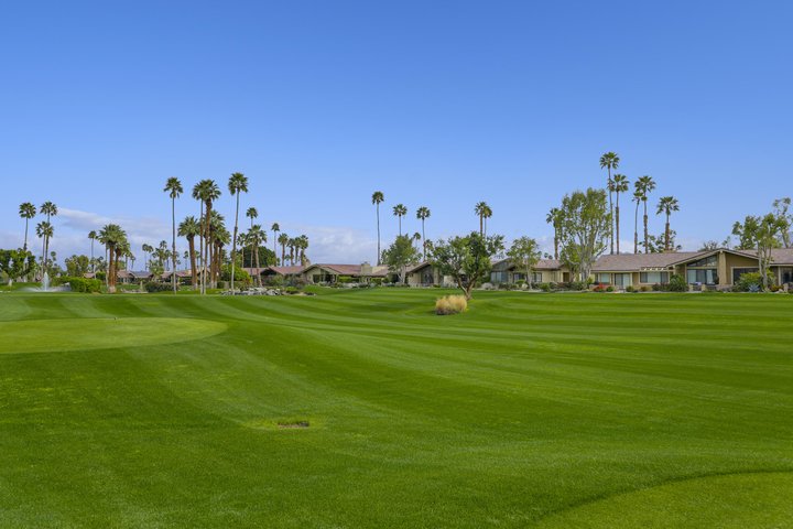 229 Green Mountain Drive, Palm Desert, CA 92211