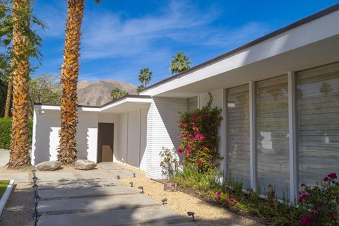 73070 Grapevine Street, Palm Desert, CA 92260 photo 2