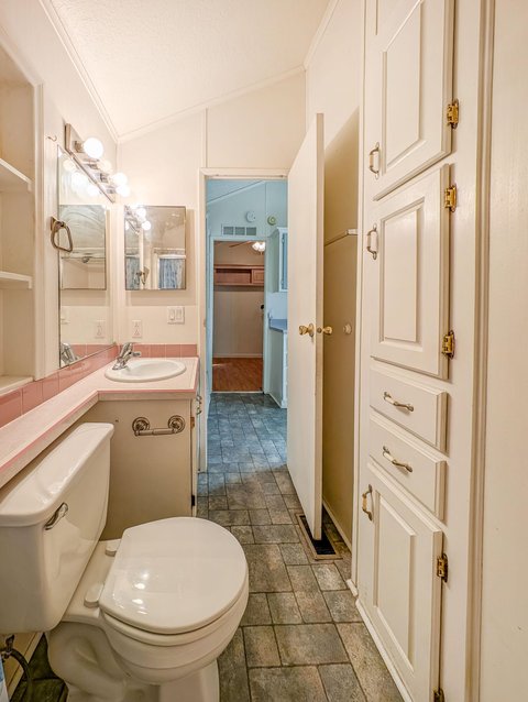 70200 Dillon Road, 346, Desert Hot Springs, CA 92241 photo 12