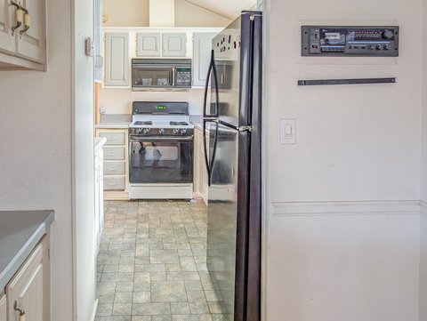70200 Dillon Road, 346, Desert Hot Springs, CA 92241 photo 8