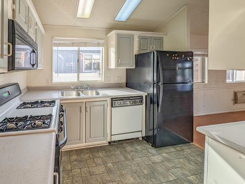 70200 Dillon Road, 346, Desert Hot Springs, CA 92241 photo 10