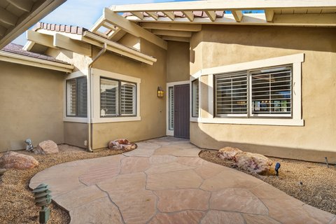 324 Sundance Circle, Palm Desert, CA 92211 photo 2
