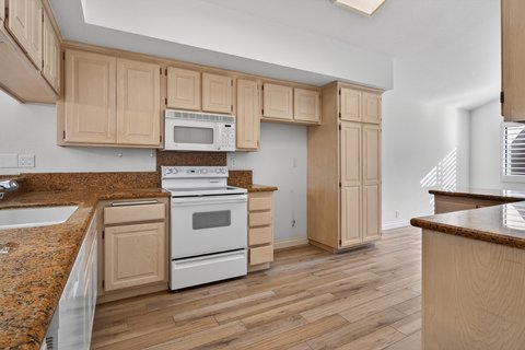 324 Sundance Circle, Palm Desert, CA 92211 photo 23