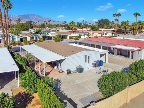 74636 Azurite Circle E, Palm Desert, CA 92260 photo 2