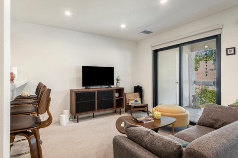 1725 N Via Miraleste, 2121, Palm Springs, CA 92262 photo 14