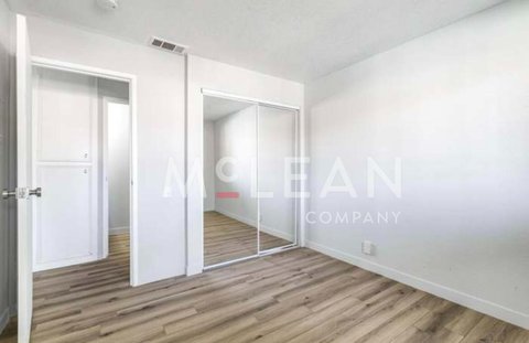 2809 N Los Felices Circle E, 212, Palm Springs, CA 92262 photo 15