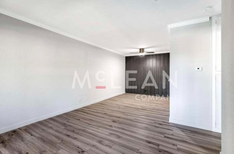 2809 N Los Felices Circle E, 212, Palm Springs, CA 92262 photo 6