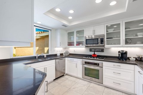 445 N Sierra Madre, Palm Desert, CA 92260 photo 9