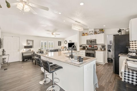 73450 Country Club Drive, 277, Palm Desert, CA 92260 photo 5