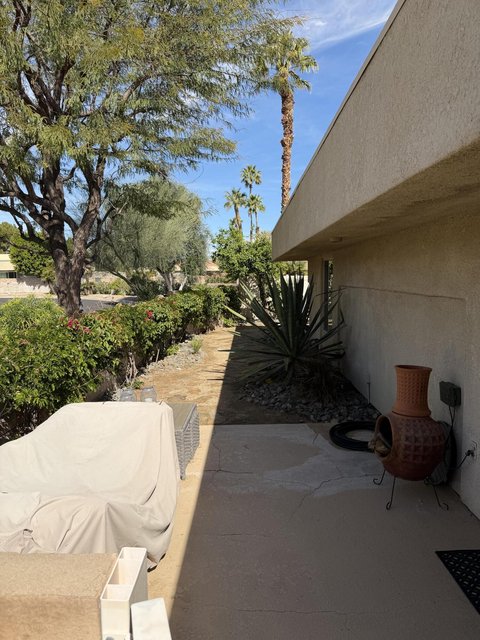 3092 Sunflower Circle E, 90, Palm Springs, CA 92262 photo 6