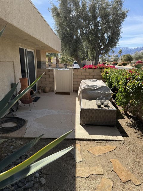 3092 Sunflower Circle E, 90, Palm Springs, CA 92262 photo 7