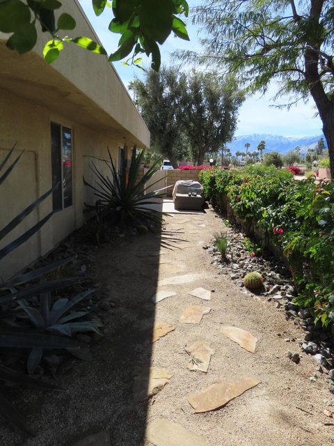 3092 Sunflower Circle E, 90, Palm Springs, CA 92262 photo 8