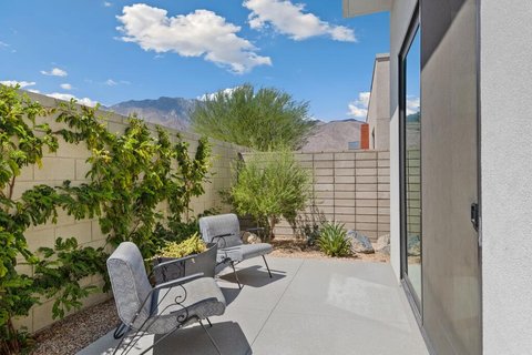 423 Fountain Drive, Palm Springs, CA 92262 photo 18
