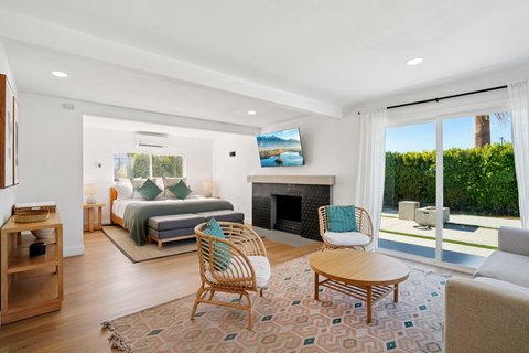 386 W Rosa Parks Road, Palm Springs, CA 92262 photo 15