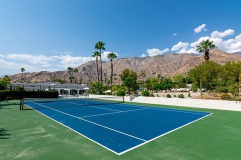 594 W Stevens Road, Palm Springs, CA 92262 photo 2