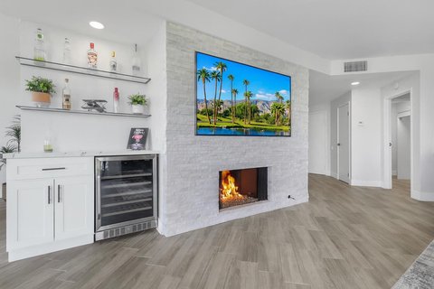 910 Island Drive, 406, Rancho Mirage, CA 92270 photo 6