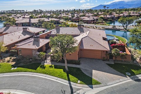50220 Via Puente, La Quinta, CA 92253 photo 2