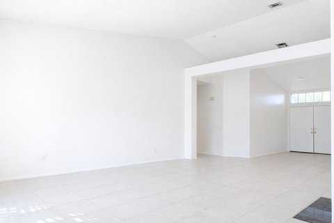 78715 Naples Drive, La Quinta, CA 92253 photo 9