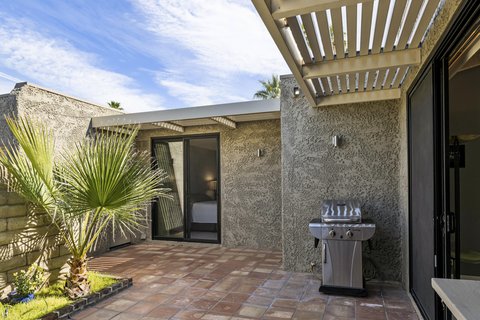 1715 E El Alameda, Palm Springs, CA 92262 photo 4