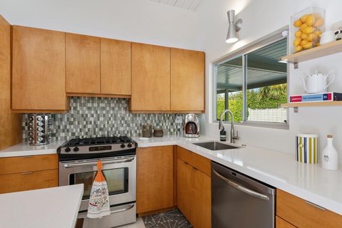 282 N Orchid Tree Lane, Palm Springs, CA 92262 photo 13