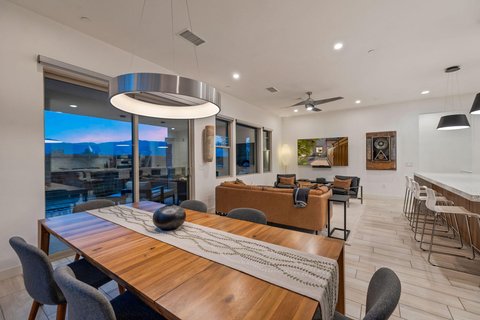1401 Retreat Circle, Palm Desert, CA 92260 photo 2