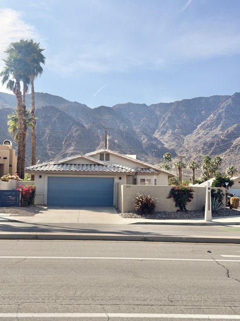 51555 Eisenhower Drive, La Quinta, CA 92253 photo 3