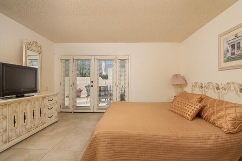 6110 Saint Andrews Plaza, Palm Springs, CA 92264 photo 16