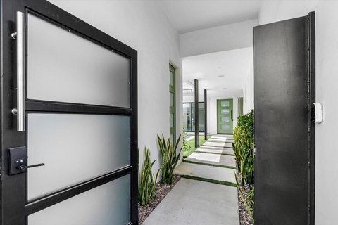 161 Holliday Way, Palm Springs, CA 92262 photo 4